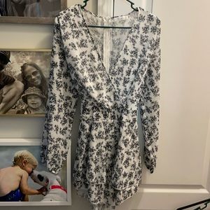 long sleeved deep V shorts romper